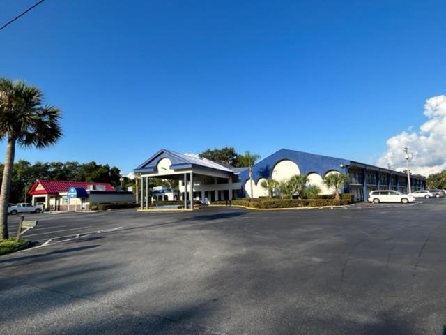 Days Inn By Wyndham Crystal River Bagian luar foto